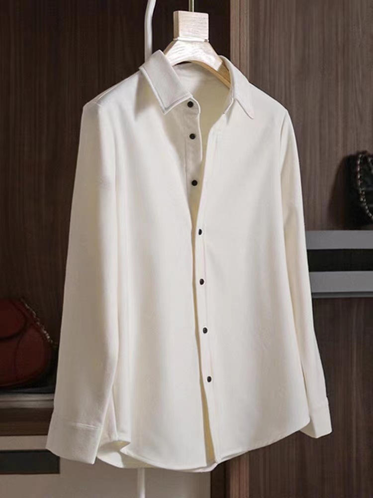 Picture of Vintage Hong Kong Style Sanding Thickened Stacked Shirt Women's Fashion Commuting Loose Slimming Long Sleeve Outer Shirt
