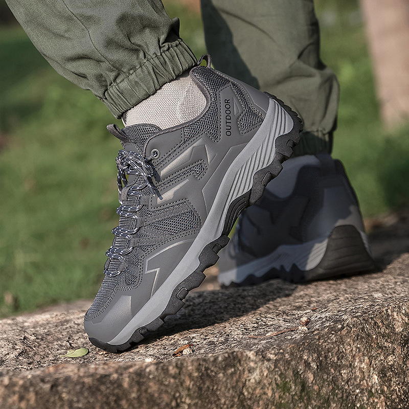 Picture of New outdoor sports hiking shoes non-slip wear-resistant fashion camping hiking shoes men's anti-collision breathable climbing shoes for women