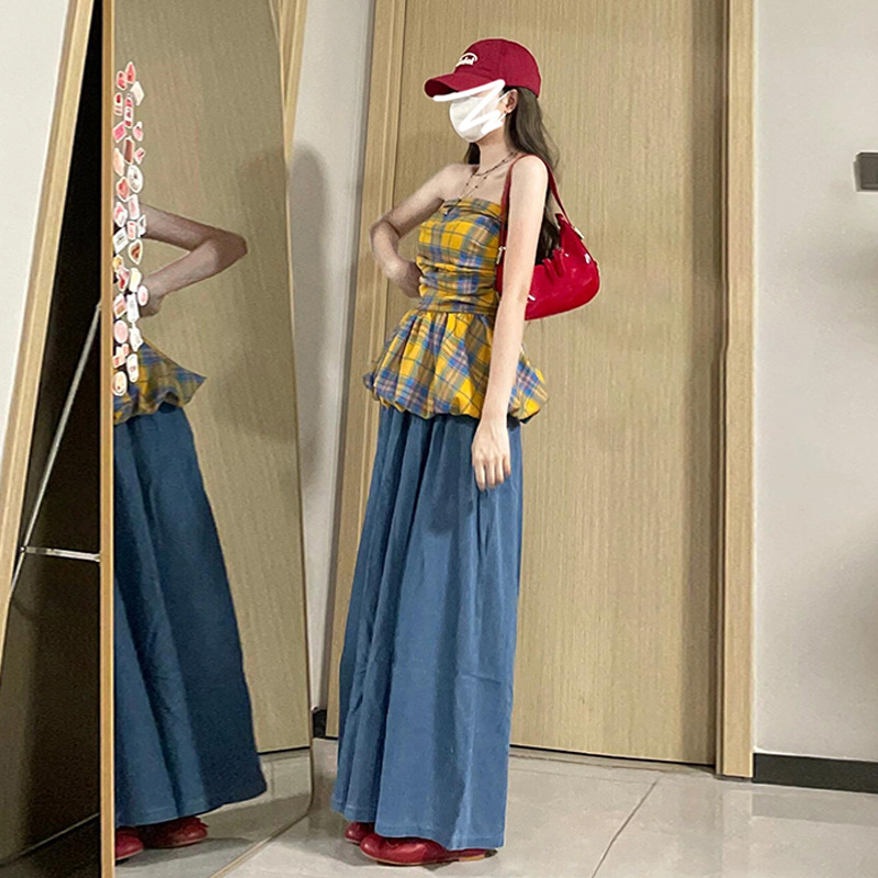 Contrast Color Plaid Tube Top T-Shirt for Women Early Spring 2025 New Slim Fit Sexy Sleeveless Suspender Bud Top