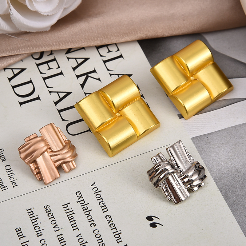 New Guofeng Metal Hand-stitched Buttons High-end Sense Alien Suit Jacket Decorative Buttons Chanel Coat Buttons