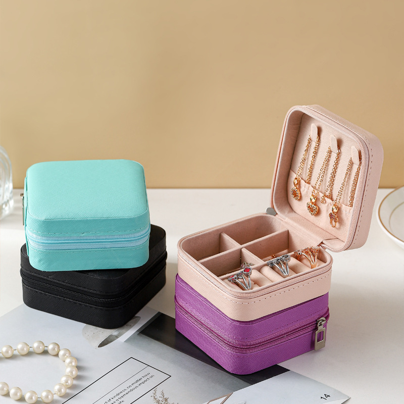 Picture of Leather Small Size Jewelry Storage Box Travel Portable Gift Box with Lock Jewelry Box High-End Jewelry Box
