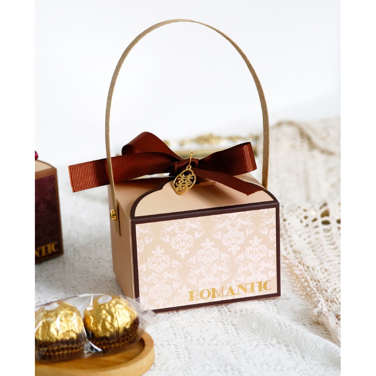 Picture of 2023 European style ins candy box wedding candy box candy bag hand gift return gift empty box