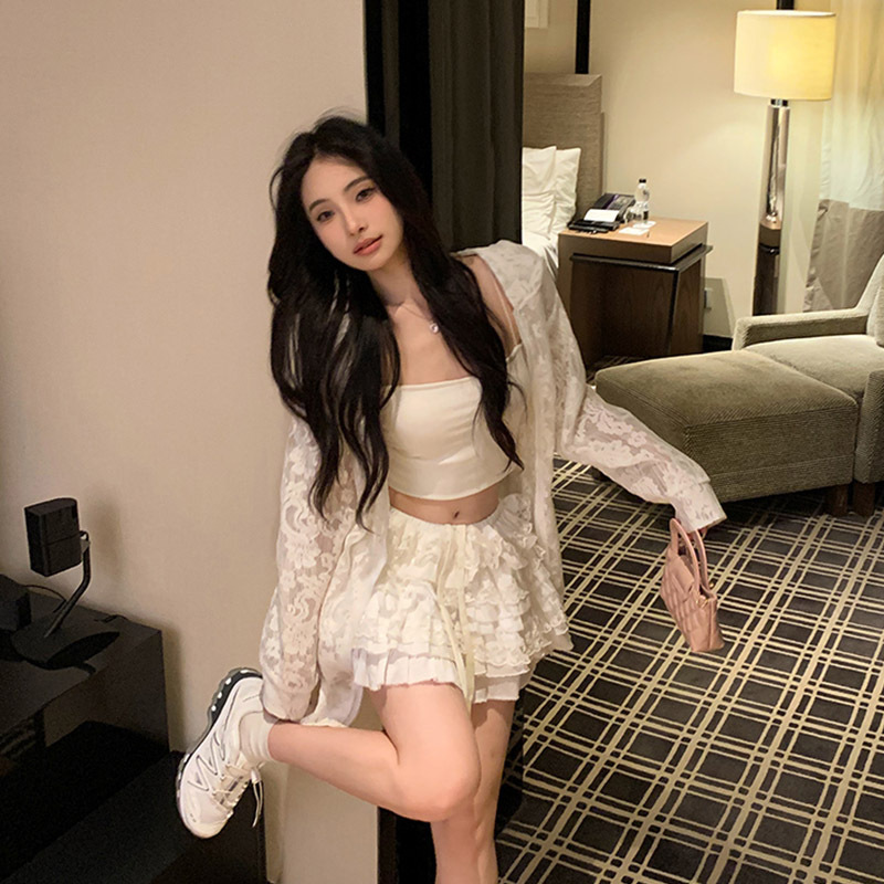 Picture of Foreign Trade Cross-Border Design Thin Long-Sleeved Sun Protection Cardigan Lace Hooded Jacket Women's Summer Loose Air-Conditioned Room Top