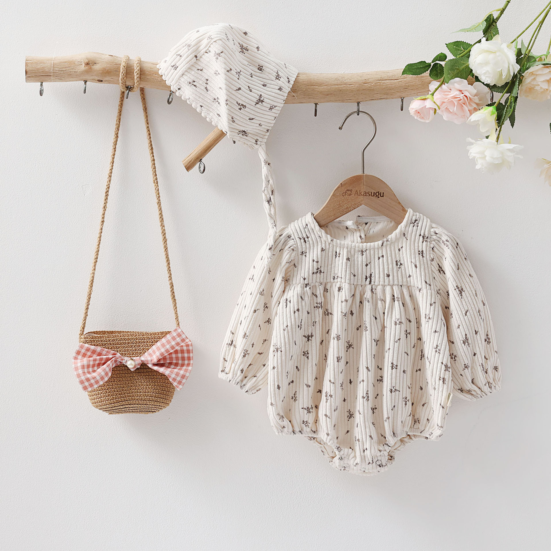 Picture of 2023 Spring and Autumn Baby Girl Corduroy Bubble Small Floral Long-Sleeved Triangle Climbing Suit Baby Girl's Pure Cotton Jumpsuit