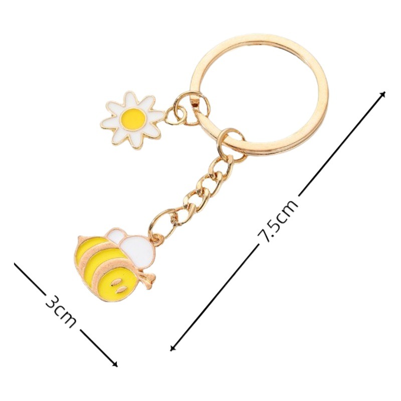 Creative fresh small Daisy metal key chain pendant cute diamond small bee key chain alloy decorative accessories