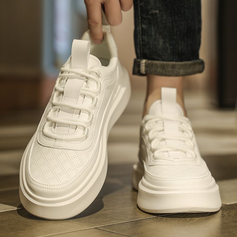 White Men's Shoes 2025 New Summer Breathable Casual Sneakers Men's White Shoes Non-Slip Thick Sole Versatile Sports Shoes