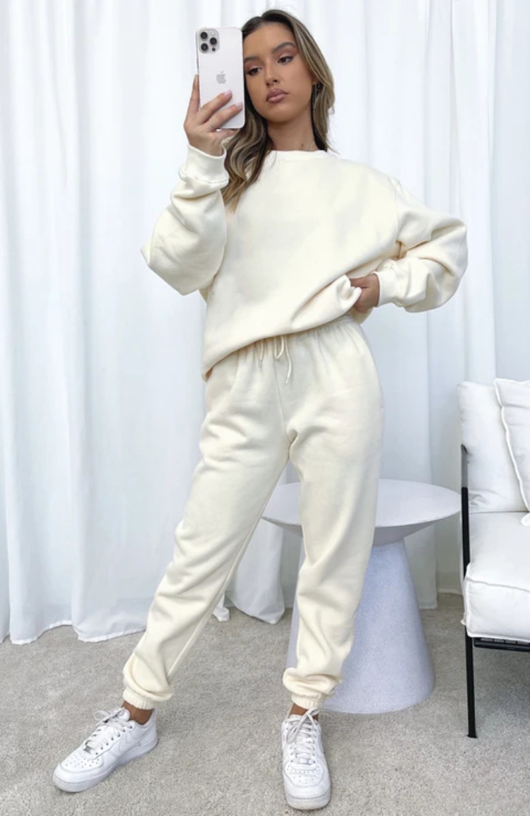 Picture of Cross-border European and American Autumn and Winter Solid Color Round Neck Pullover Trousers Women's Fashion Casual Long Sleeve Sweater Suit New Product