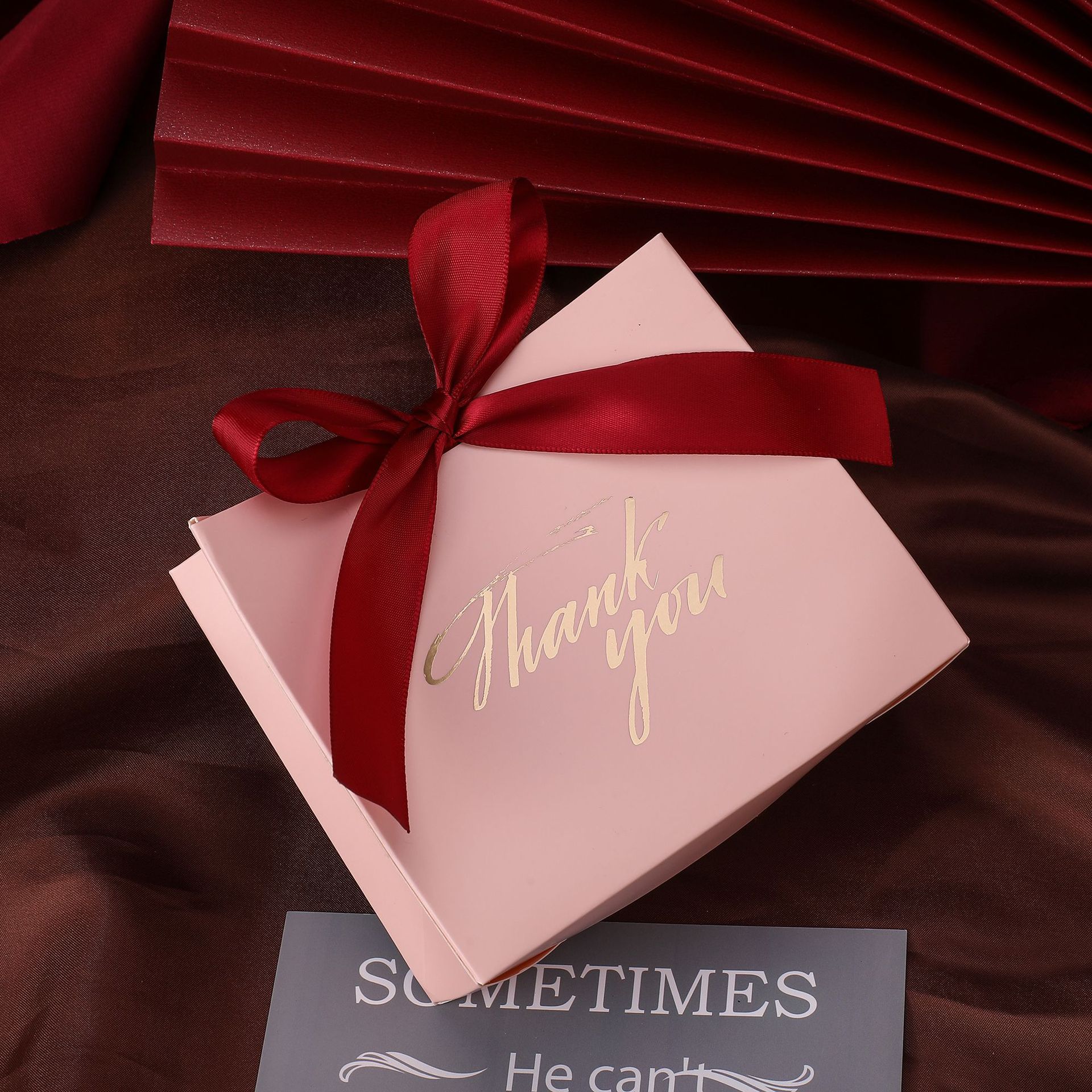 Picture of New European Style Mori Style Candy Box Can Hold Cigarette Pink Printing Accompanying Gift Packaging Wedding Supplies Candy Box