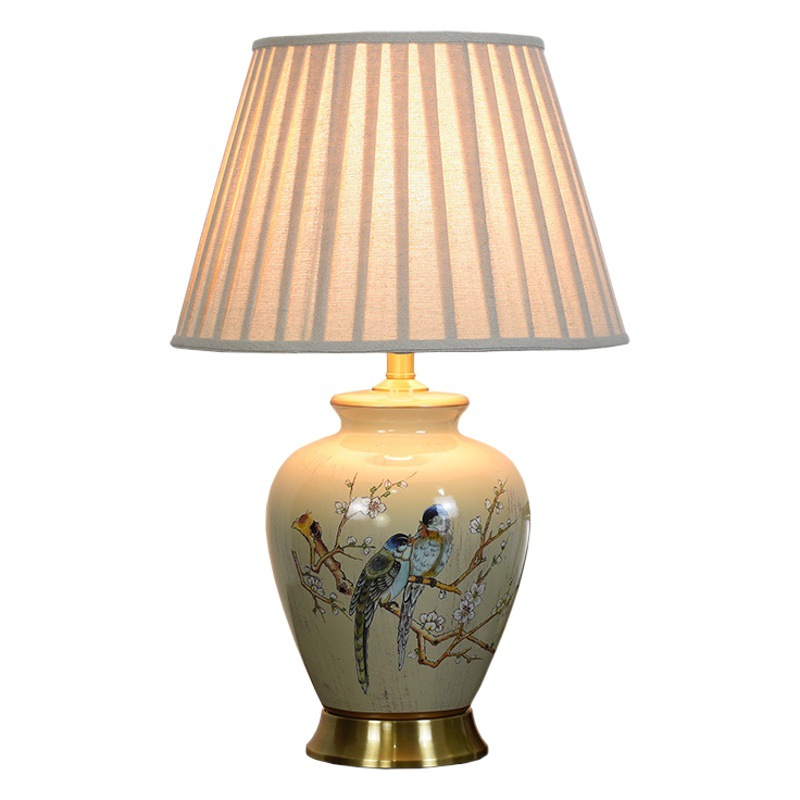 Simple modern high-end American living room sofa side lamp Nordic bedroom bedside lamp ceramic vase table lamp
