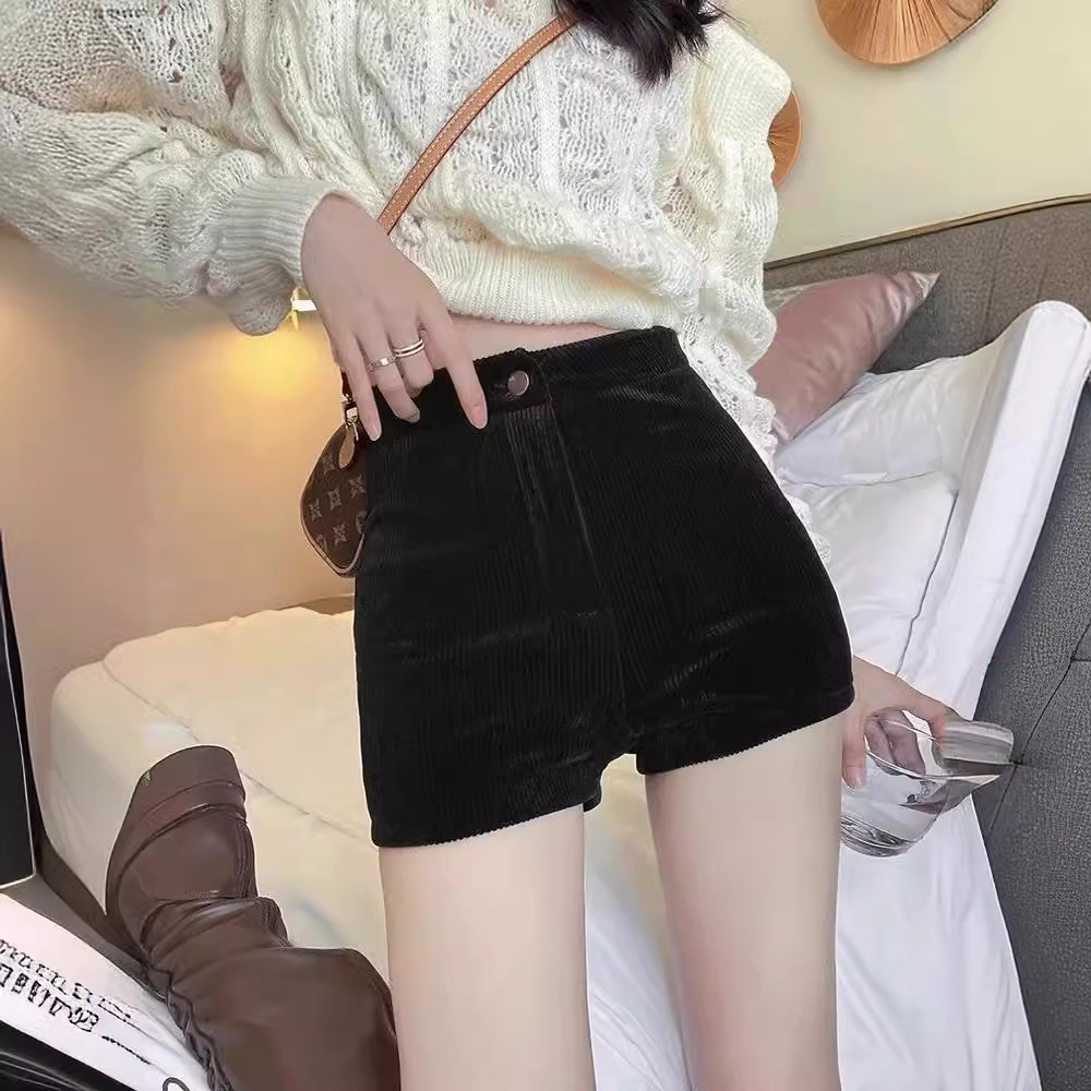 Black Corduroy Shorts Women's Autumn 2025 Tall Small Casual Pants High Waist Slimming Base Outer Wear Boots Pants