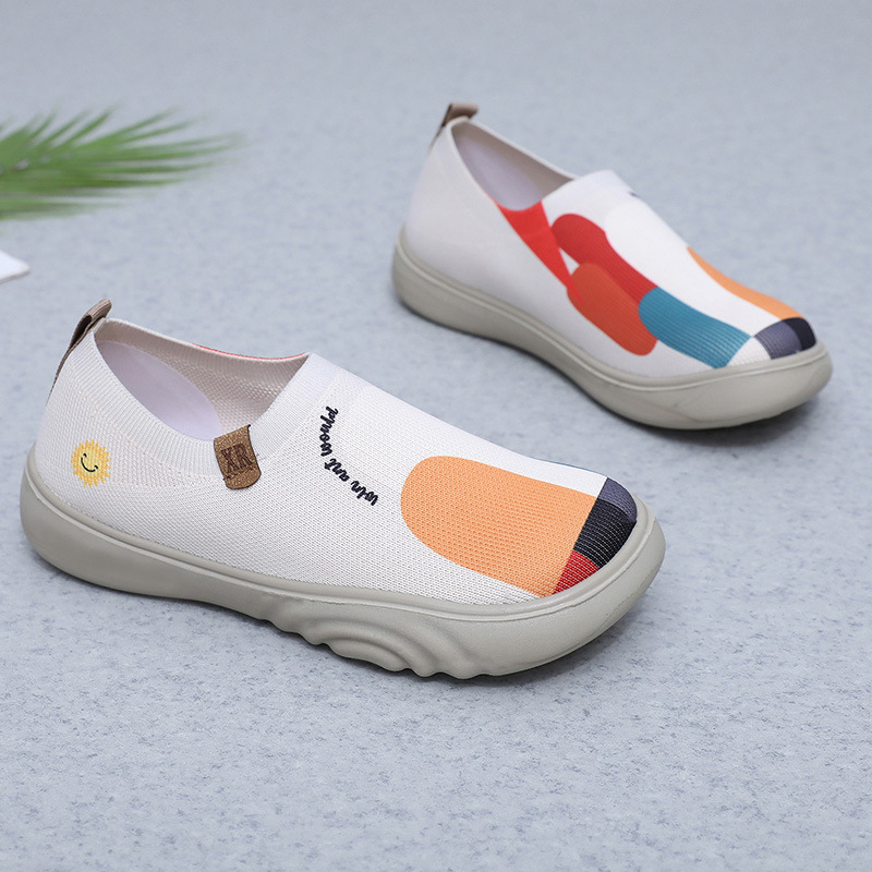 Old Beijing Spring and Autumn New Cloth Shoes Casual Flying Woven Sports Painted Shoes Breathable Soft Sole Fashion Slip-on Women's Shoes