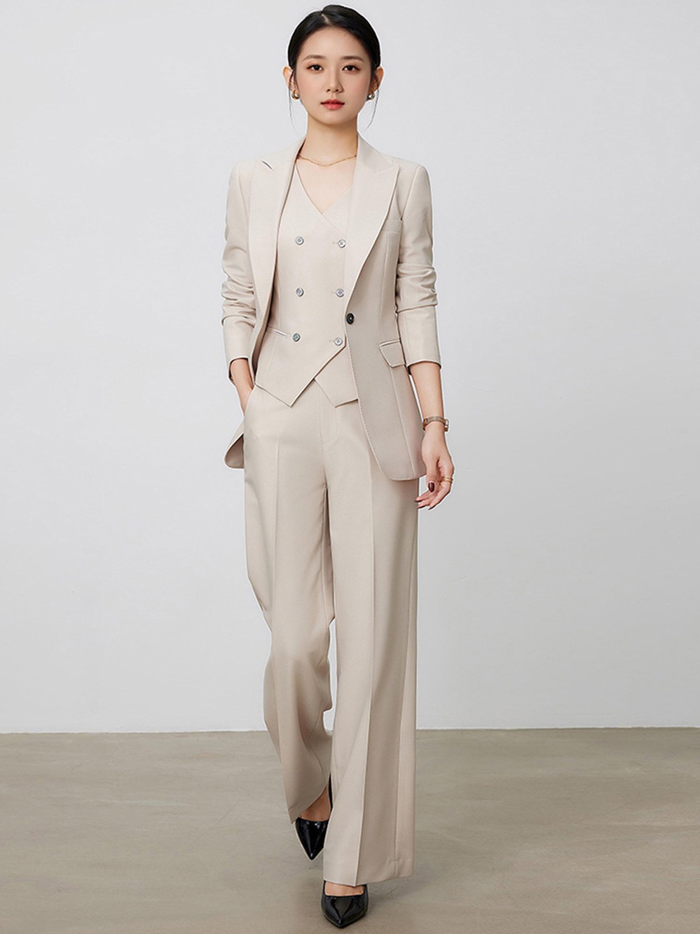 Picture of [Export to Japan] Women's Workplace High Sense Suit Commuter Business Suit Host Lawyer Manager Dress