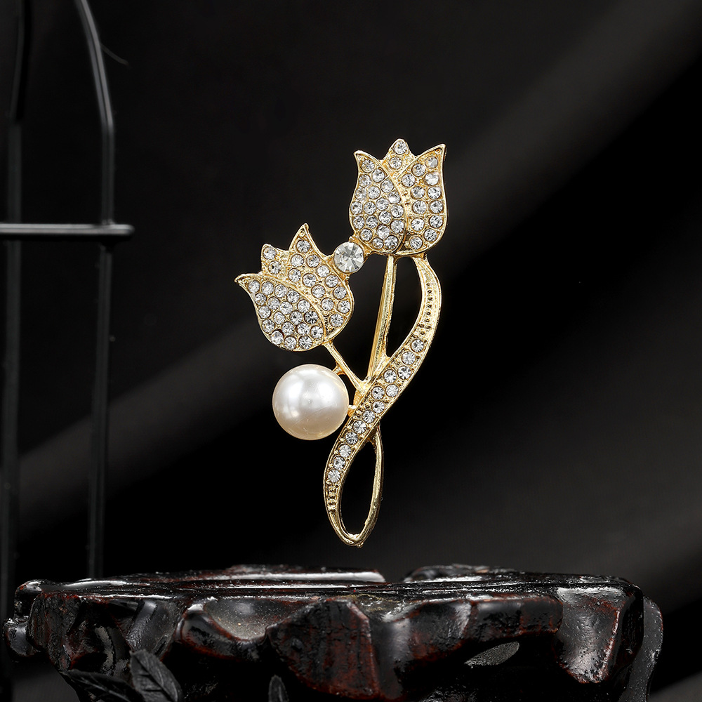Cross-border European and American Diamond Elegant Tulip Pearl Brooch Light Luxury High-end Coat Corsage Suit Pin Women