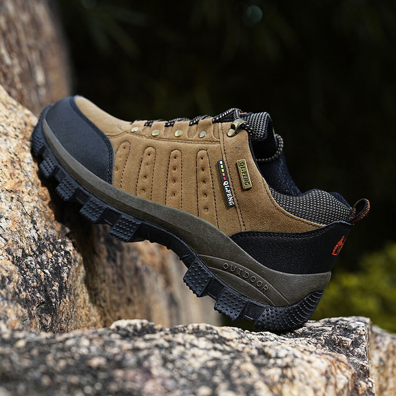Outdoor Hiking Shoes Cross-border plus size Autumn and Winter Lovers Low-top Hiking Shoes Fashion Travel Shoes Sports Hiking Shoes