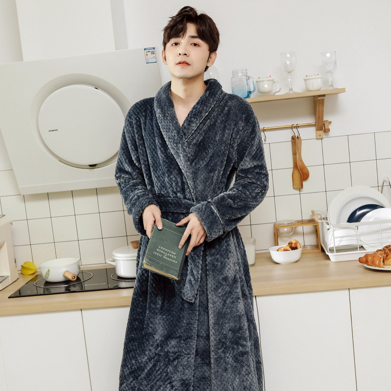 Picture of Inner Model Nightgown for Women in Autumn and Winter for Couples, Extra Long and Velvet Thickeneded Double-Sided Velvet Coral Velvet Bathrobe for Men with Extra Fat