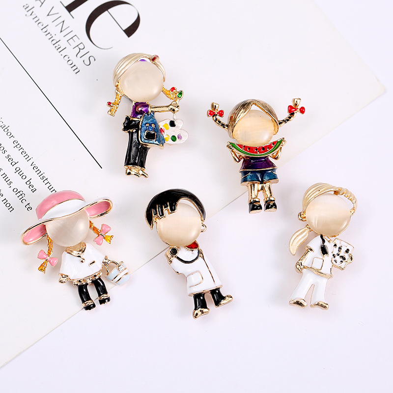 Japanese-Style Creative Alloy Brooch Cartoon Character Pin Niche Design Cute Anti-Exposure Scarf Buckle Clothing Brooch