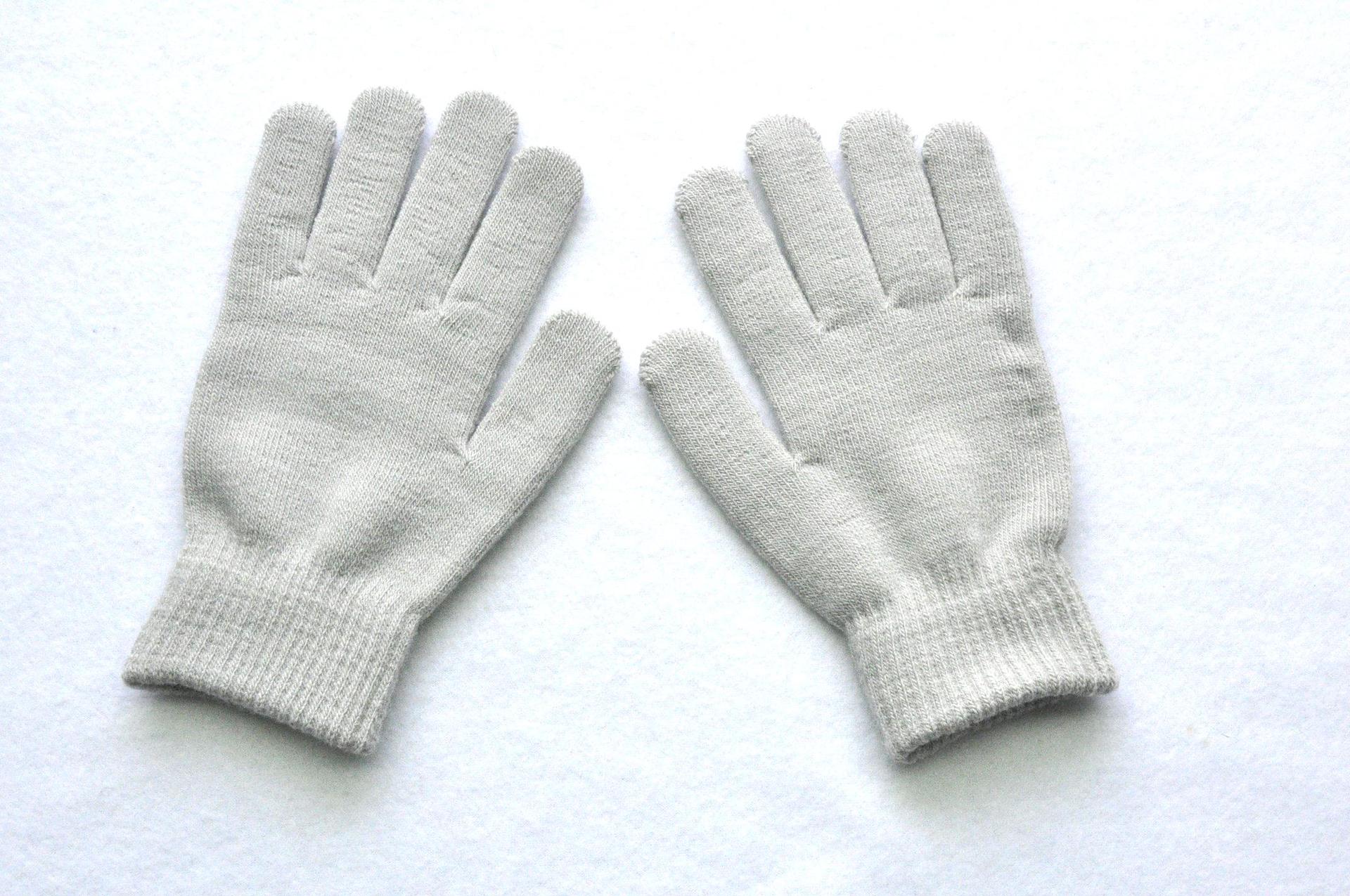 Picture of Explosions gloves men and women solid color knitted wool gloves winter warm plus velvet padded riding gloves wholesale