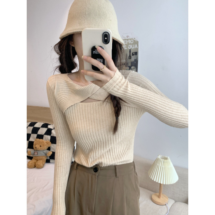 Picture of Designed Cut Out Long-Sleeved Knitwear Women's Autum K-Style New Slim Fit Elastic Inner Bottoming Top