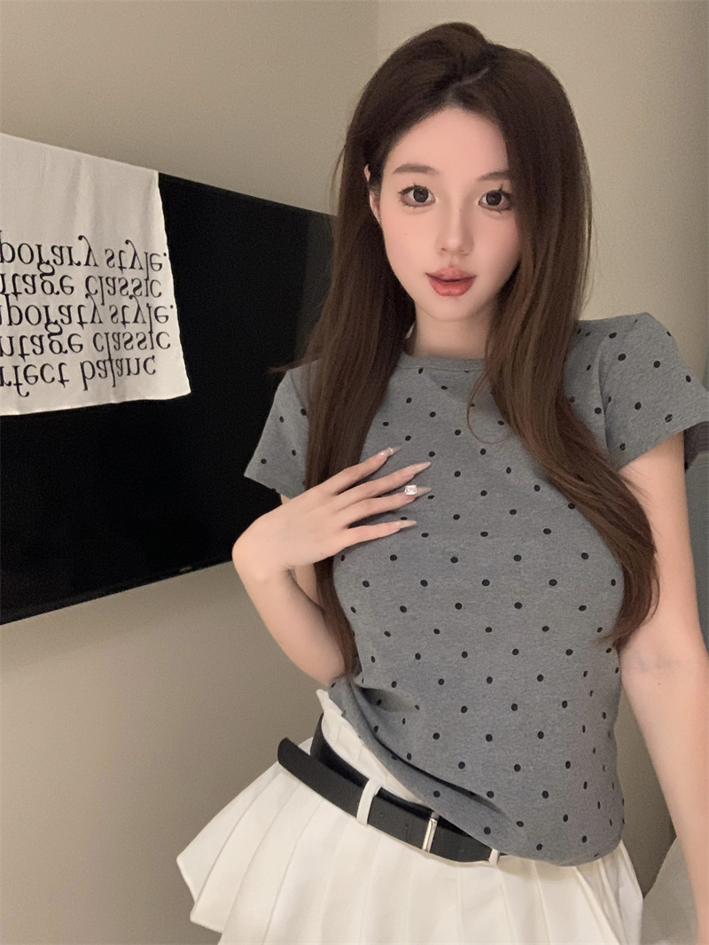 Picture of Retro Polka-Dot Round Neck Short-Sleeved T-Shirt for Women 2025 Summer Short Style Slim Fit Casual Student Top