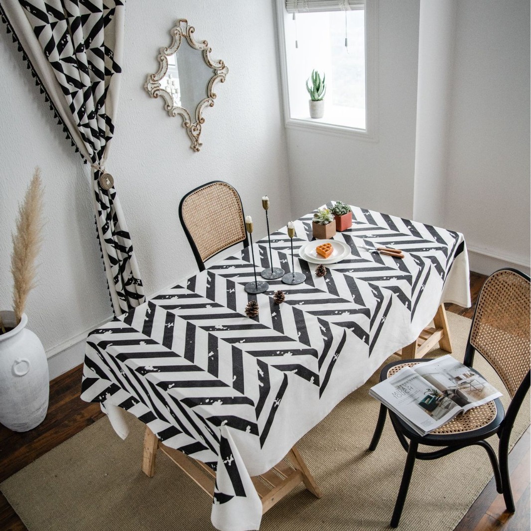 Picture of Yiman Qiyun Geometric Multicolor Printed Bohemian Style Living Room Household Tablecloth Printed Tablecloth Square Table
