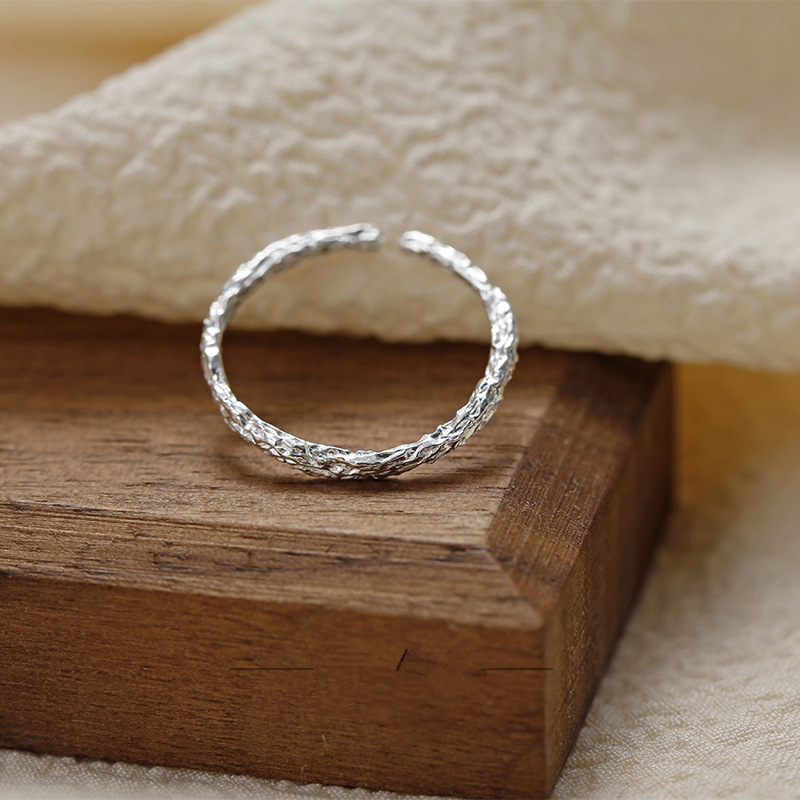 Irregular Wrinkled Candy Paper Ring Women's Ins Niche All-match Design Distinctive Finger Ring Pin Ring Cold Wind Open Ring
