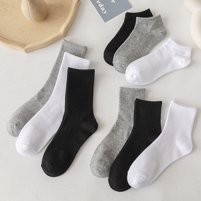 Spring and autumn white socks women's summer stockings stockings thin short socks men's lovers sports cotton socks wholesale