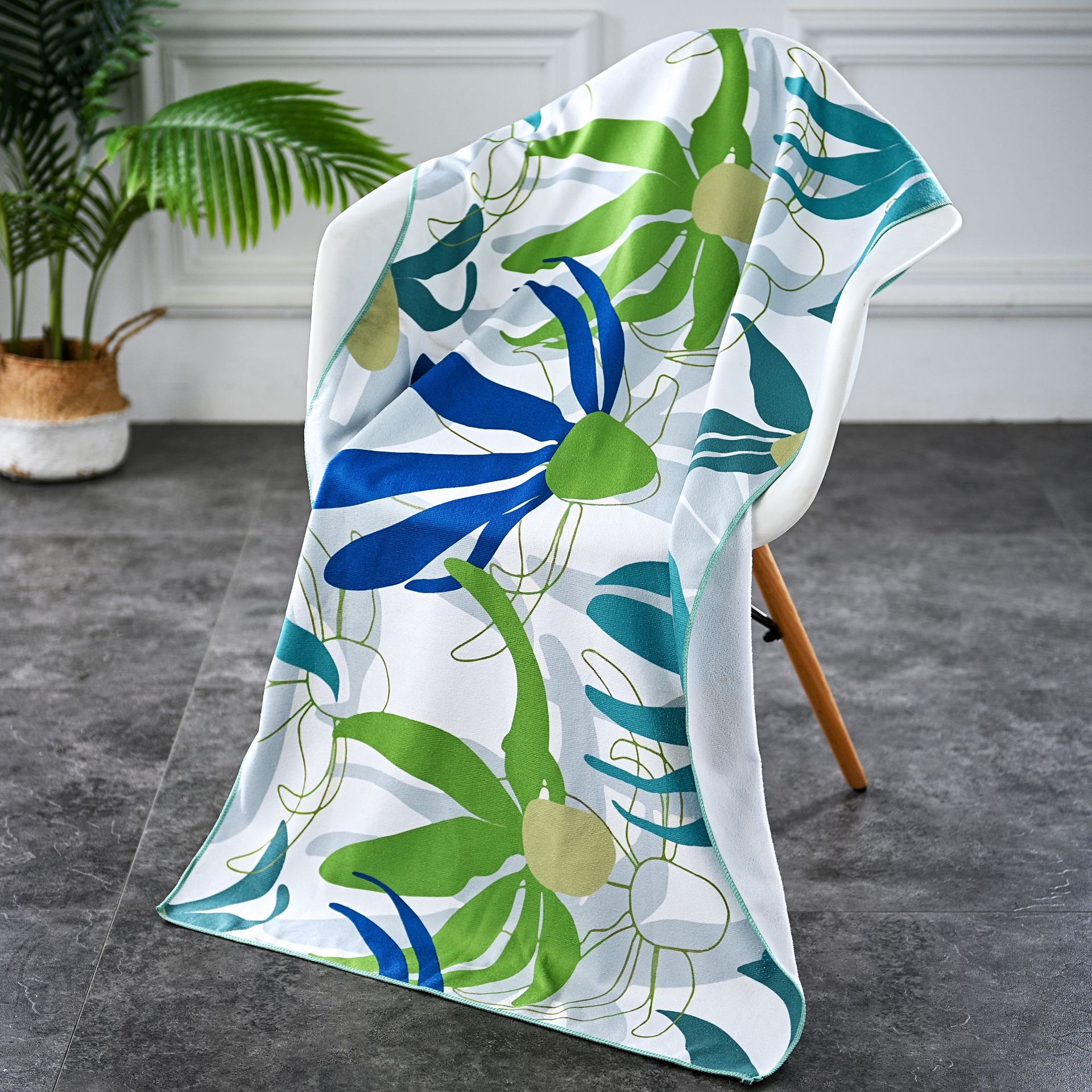 Picture of Spot wholesale microfiber beach towel foreign trade digital heat transfer easy absorbent swimming shawl printing bath towel