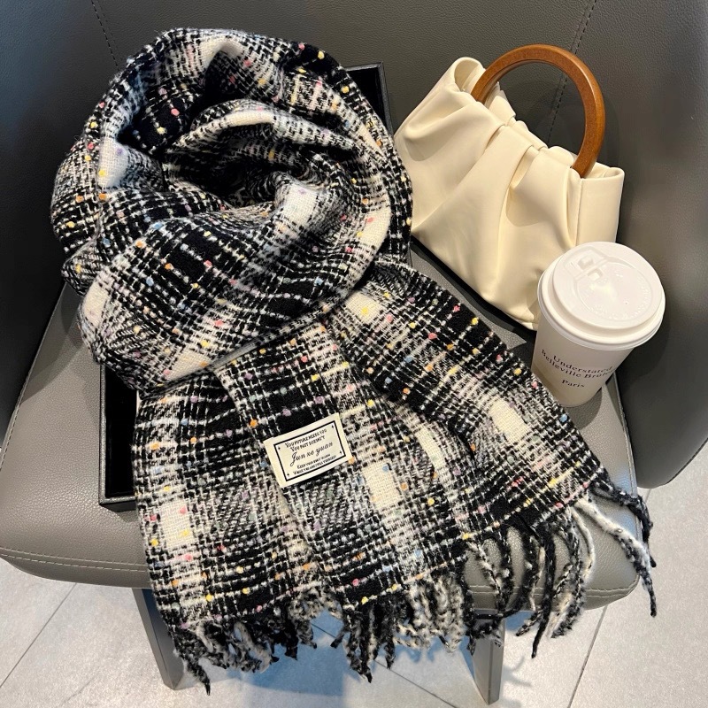 Picture of Maillard new striped scarf women's autumn and winter thickened warm neck snood student versatile solid color scarf manufacturer cross-border