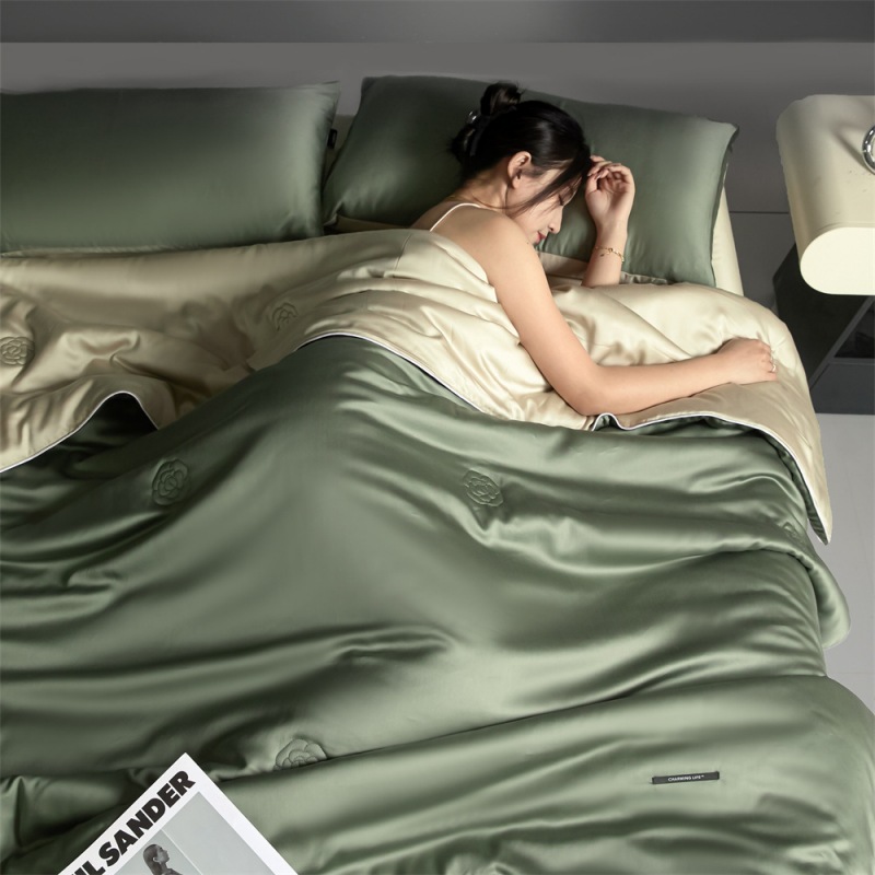 Picture of Class A Lyocell Fiber Tencel Summer Quilt Four-piece Superior Air-conditioning Quilt Summer Cool Quilt Core Machine Washable Thin Quilt