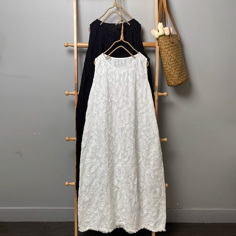 Summer Sweet and Fresh Age-reducing Embroidered Sleeveless Vest Dress Women's Loose All-match Round Neck Solid Color Fur Edge dress