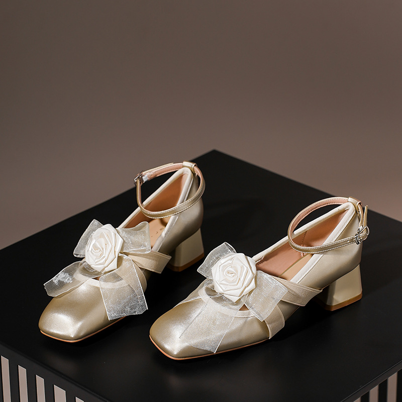 57709 [sheepskin] high heels women's thick heel new square head with Mary Jane shoes shallow mouth flower shoes