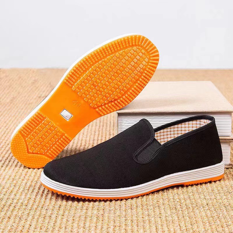 Picture of Liberation shoes men's construction site shoes labor protection shoes low side liberation shoes yellow rubber shoes factory wholesale a generation of hair