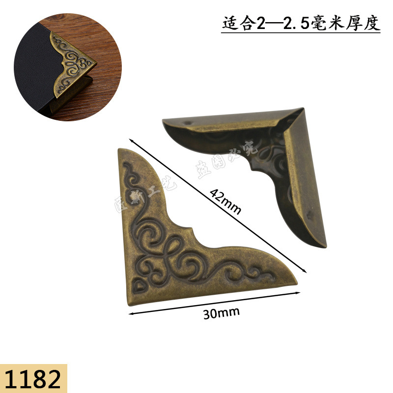 Picture of Notebook Wrap Corner Creative Book Corner Protection Cover Hand Account Book Corner Protection Metal Album Accessories Cowhide Anti-collision Corner Iron