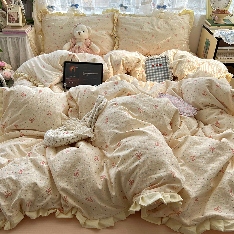 Category a Spring and Summer French Wrinkled Gauze Lace Four-Piece Set Girly Heart Cotton Quilt Cover College Dormitory Bedding
