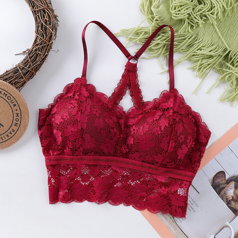 Picture of Summer Women's New Style Beautiful Back Wrapped Chest Lace Sling Tube Top with Chest Pad Base Anti-Glow Thin Girl Vest