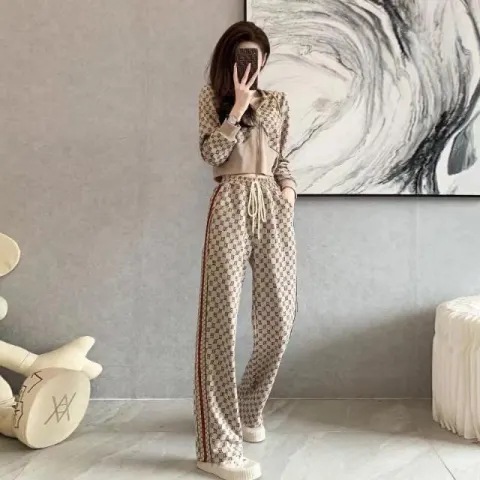 High-end temperament sports leisure suit women's spring 2023 new cardigan fashion western style wide leg pants two-piece spandex