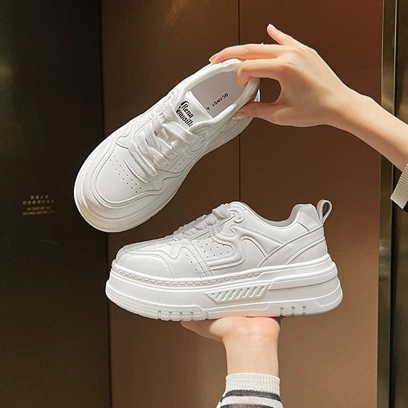 Picture of 【Sheepskin Edition】Korean student thick-soled heightening versatile white shoes women's 2025 summer and autumn breathable casual shoes