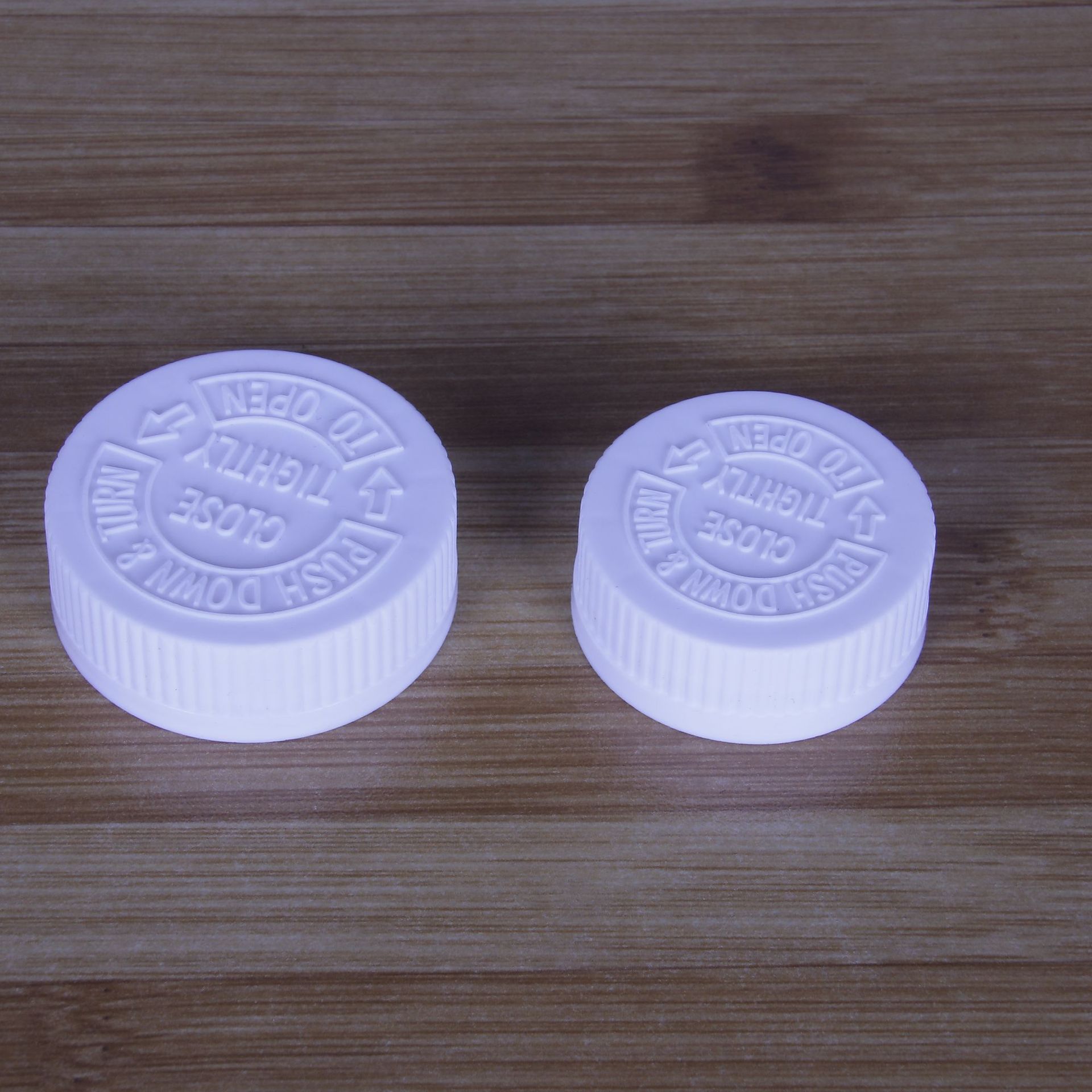In-Stock Double-Layer Screw-On Caps with English Labels, Health Product Bottle Caps, Child Safety Caps, Plastic Caps
