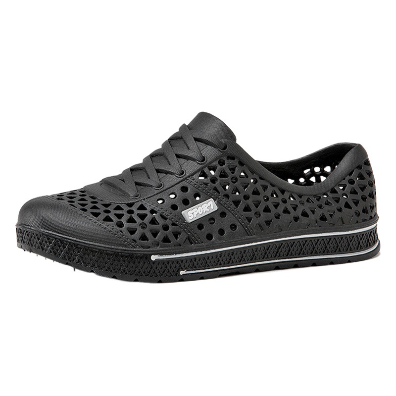 Summer Casual Shoes for Men, Breathable, Non-Slip, Wear-Resistant, Slip-On Beach Shoes, Student Outdoor Closed-Toe Sports Mesh Shoes with Hollow Design