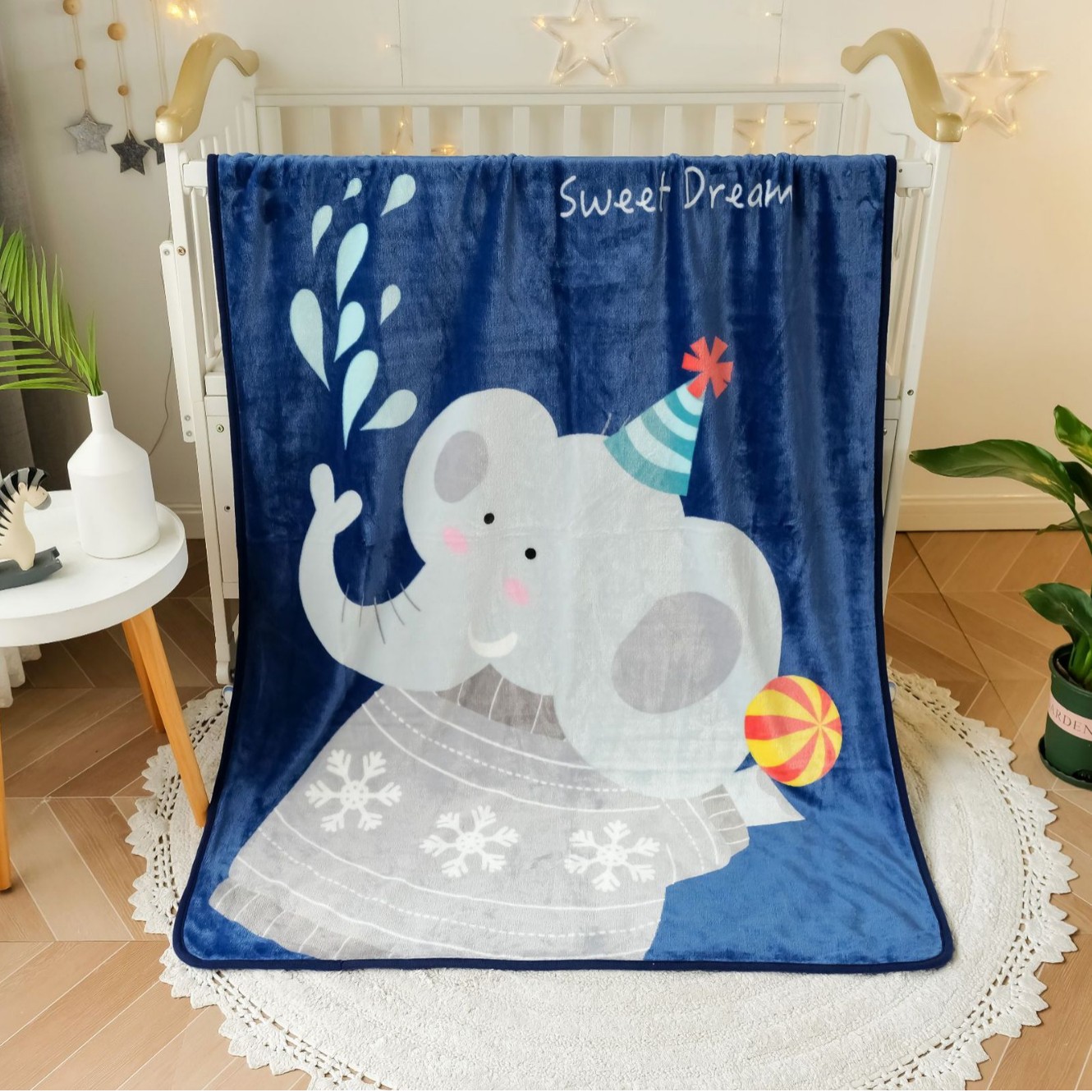 Picture of Children's Blanket Kindergarten Spring and Autumn Baby Coral Fleece Blanket Spring and Summer Single Layer Thin Blanket Office Nap