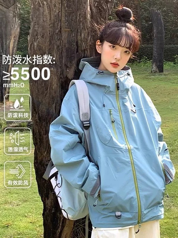 Mountain Style Jacket for Women, Three-In-One Waffle Liner, Windproof and Waterproof Functional Jacket, Men's Outdoor Hooded Mountaineering Jacket