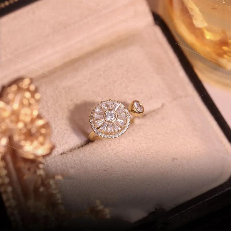 Japanese and Korean Style Light Luxury Niche Design High-end Sense Super Flash Zircon Swivel Ring Women's Exquisite Distinctive Index Finger Split Ring