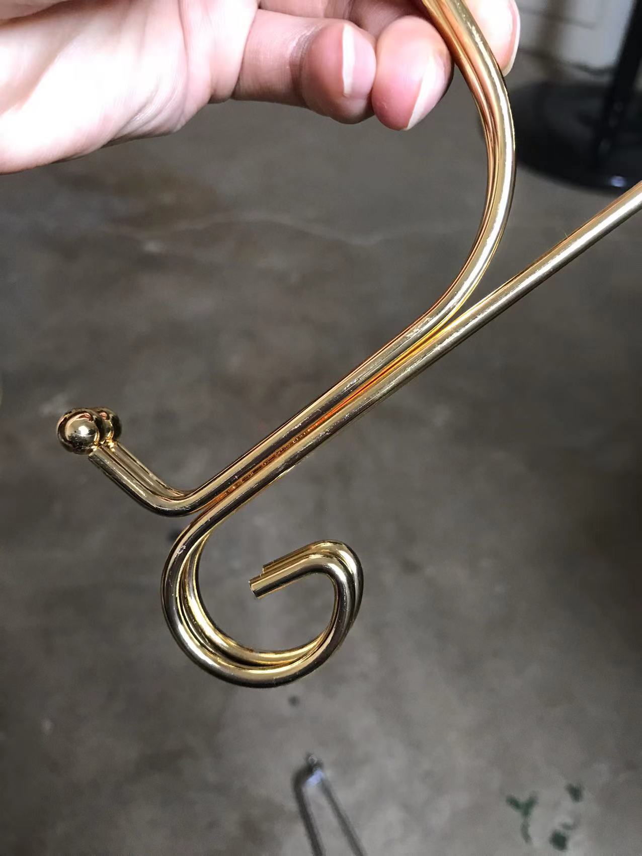 Picture of Golden Electroplated Iron Plate Bracket Display Stand Commemorative Plate Medal Bracket Clock Album Photo Studio Bracket