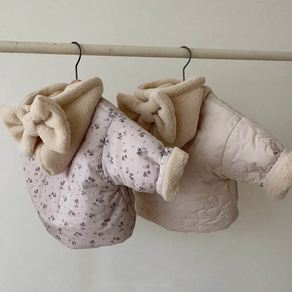 2025 Baby Velvet Winter Male and Female Baby Clothes Bow Hooded Korean Style Newborn Warm Cotton Jacket