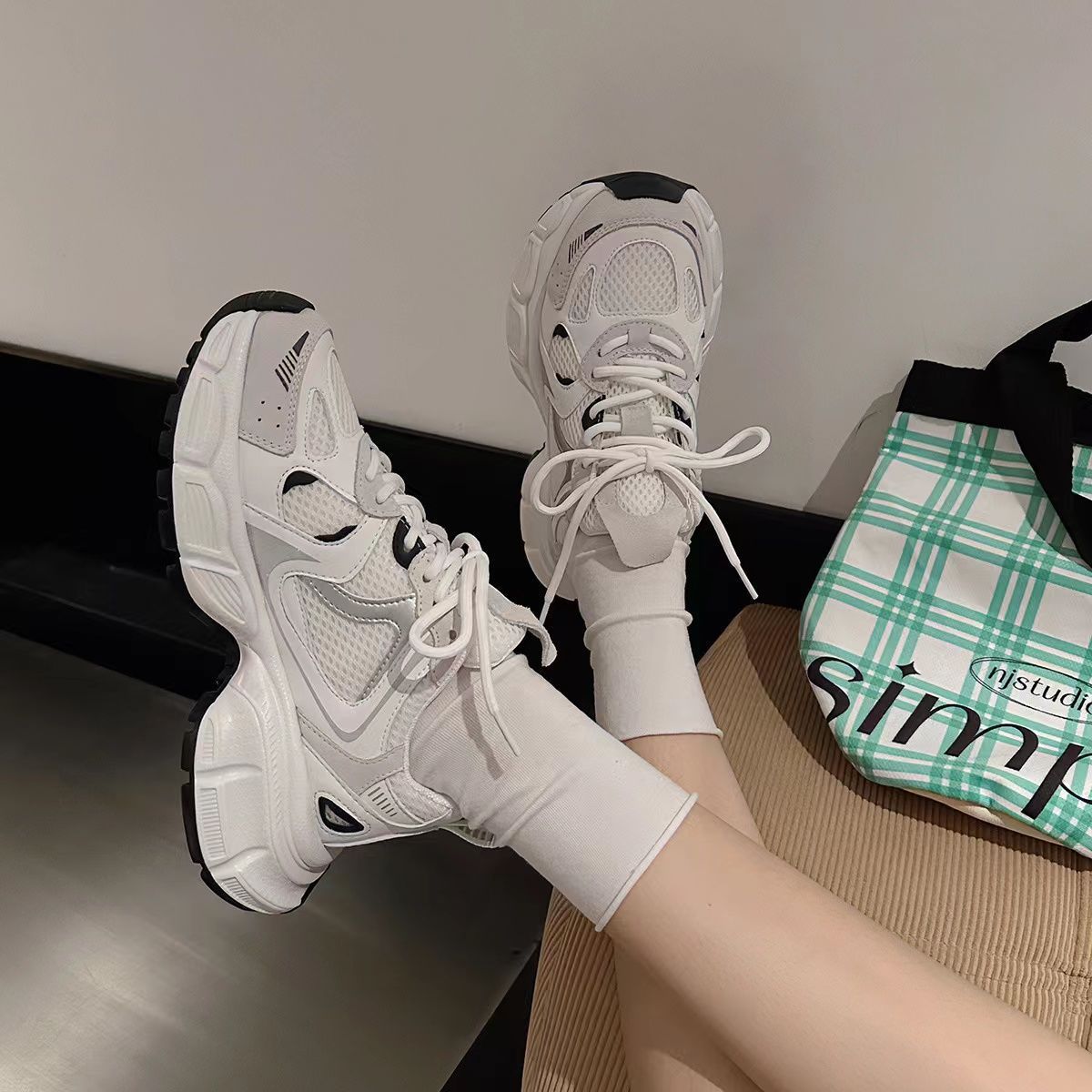 Clunky sneakers for women 2023 new summer women's shoes mesh breathable casual sneaker versatile thick-soled white sneakers