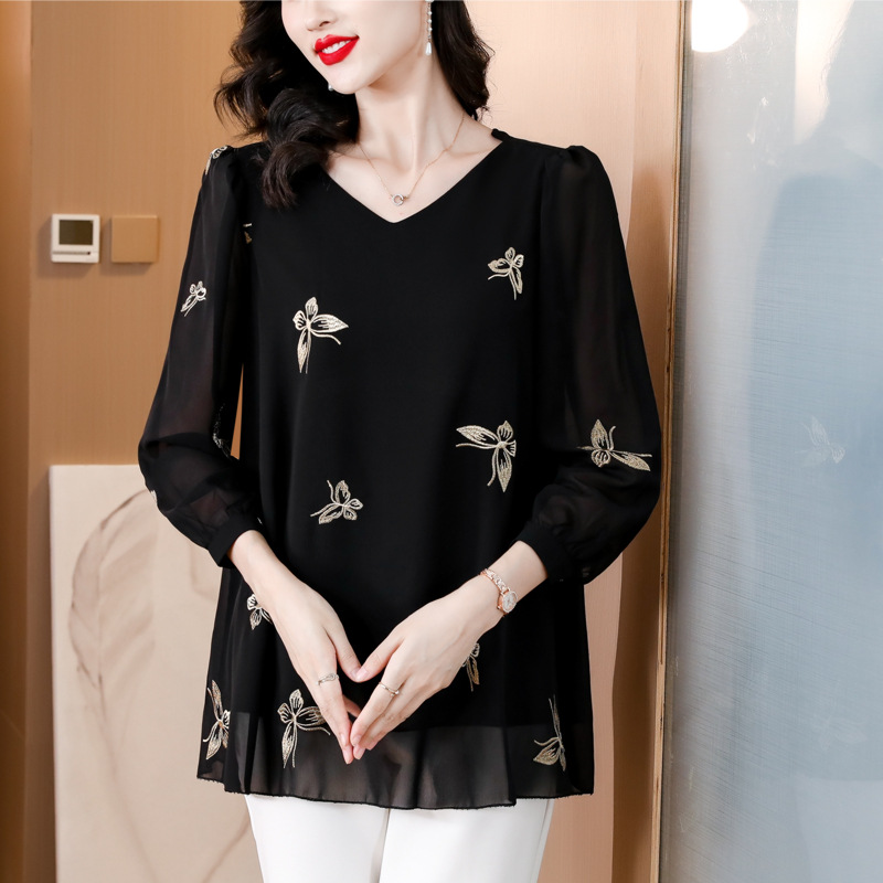 Picture of Real Shot of 2025 Autumn New Plus-Size Women's Fashion Slimming Chiffon Long-Sleeve Top That Covers the Belly