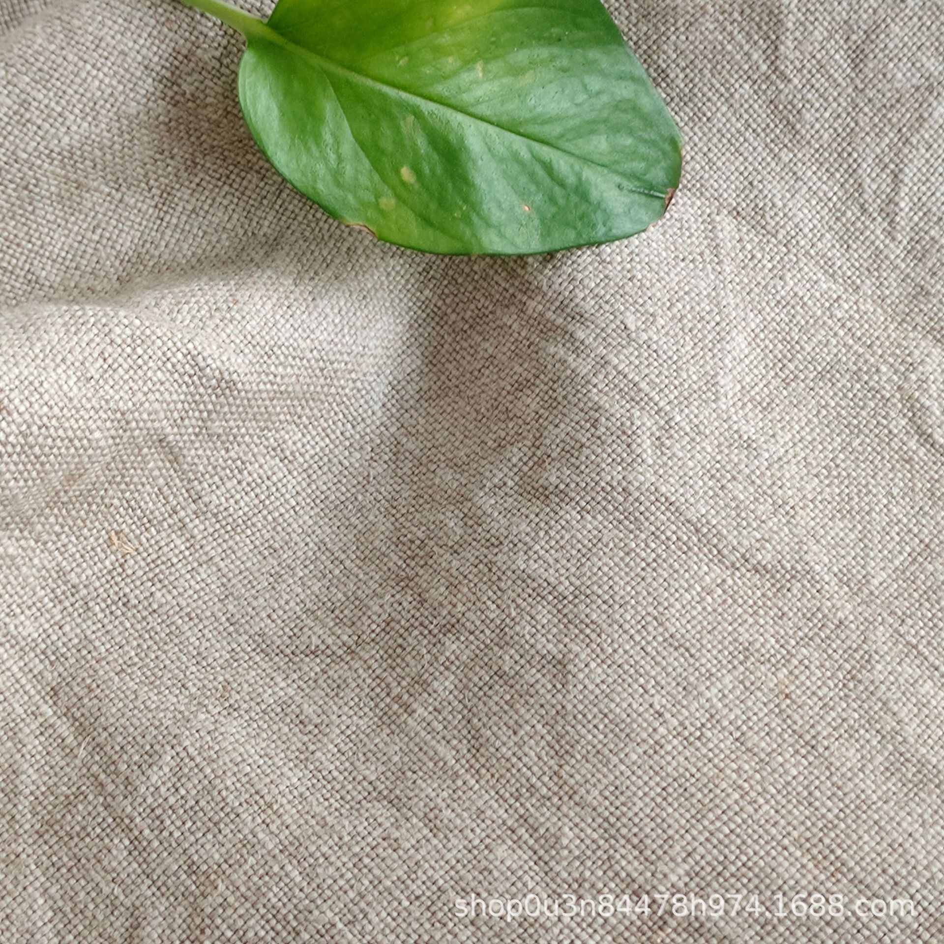 Picture of Exports to the United States pure linen double primary color embossed fabric 550GSM linen natural color heavy cloth linen embossed