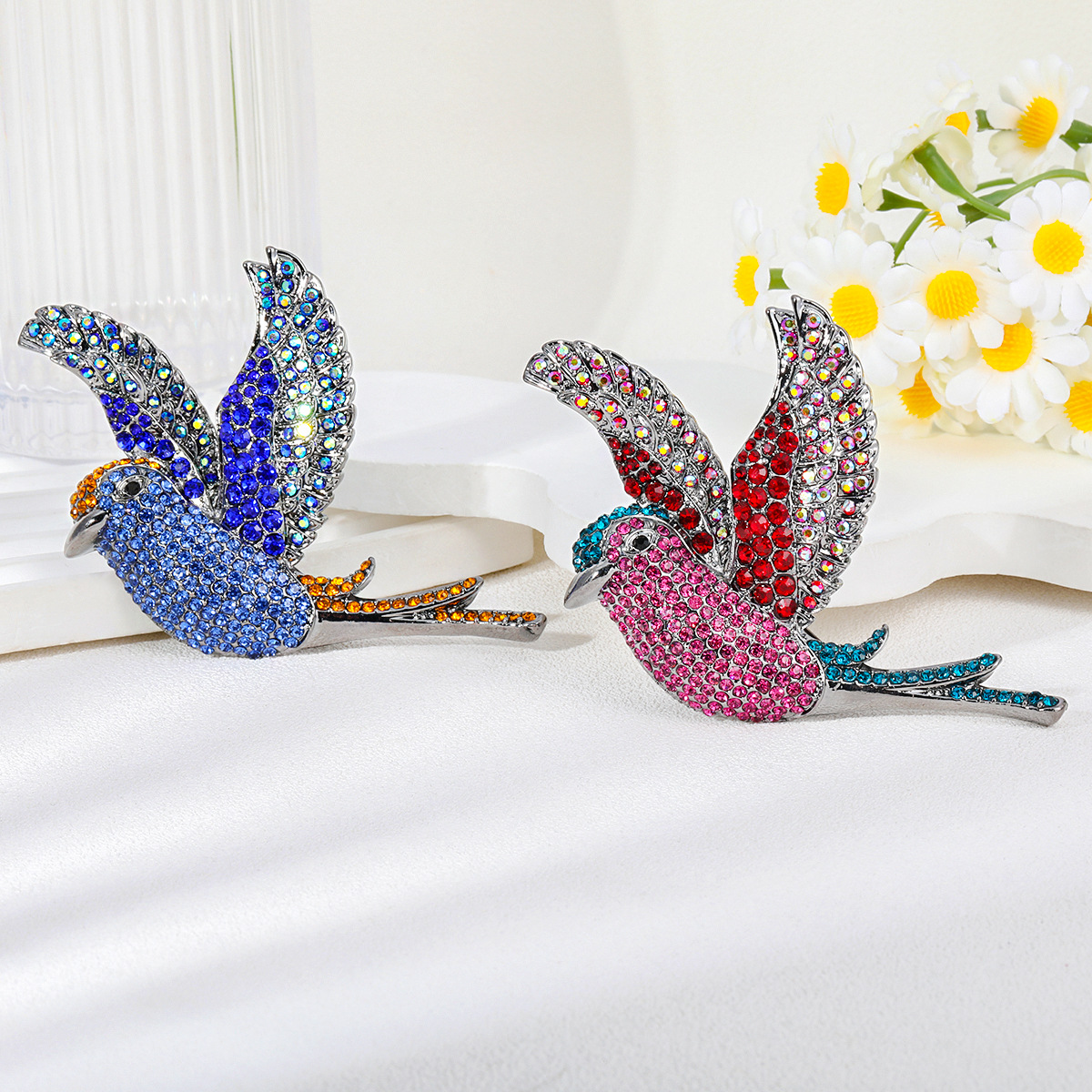 Retro High-End Heavy-Duty Full-Diamond Bird Brooch Exquisite Creative High-End Animal Clothing Pin Corsage