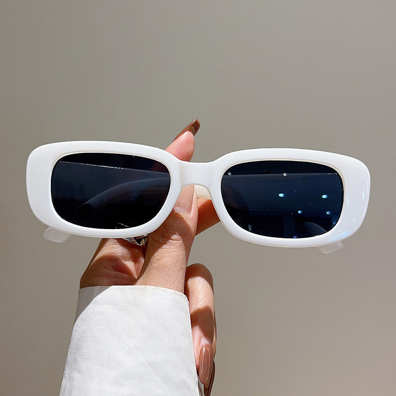 Picture of New Retro High Sense Small Box Anti-UV Sunglasses Trendy Street Fashion Sunglasses AliExpress Hot Sale