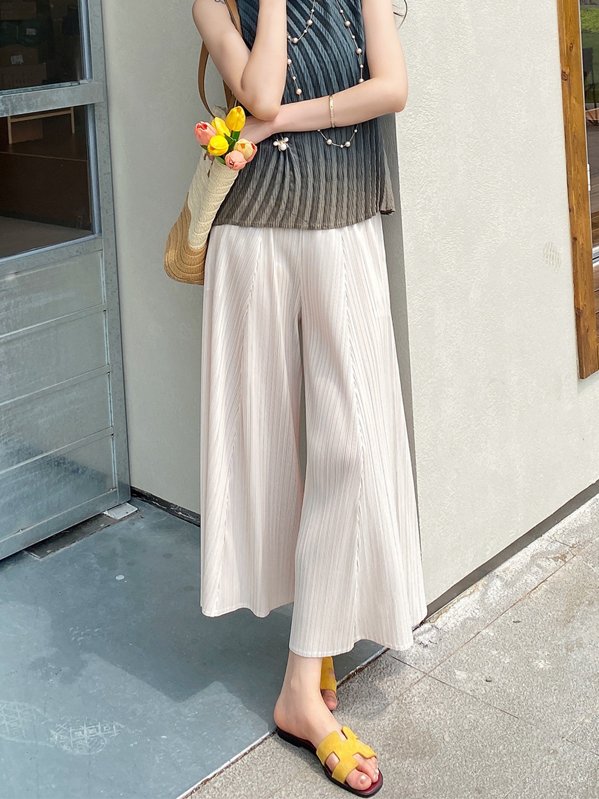 Picture of Pleated wide-leg pants for women, drape, loose, slimming, summer thin nine-point casual pants, flared pants for women, Miyake long pants
